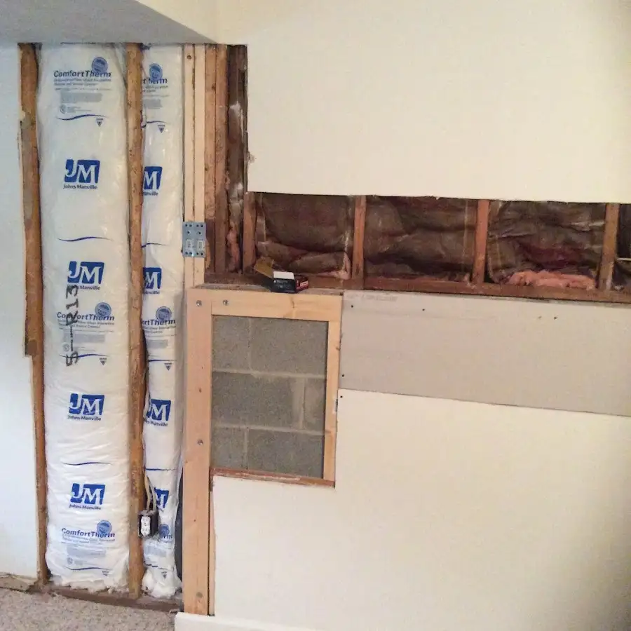 Wall insulation replacement during Structural Drying in Bellefontaine Neighbors